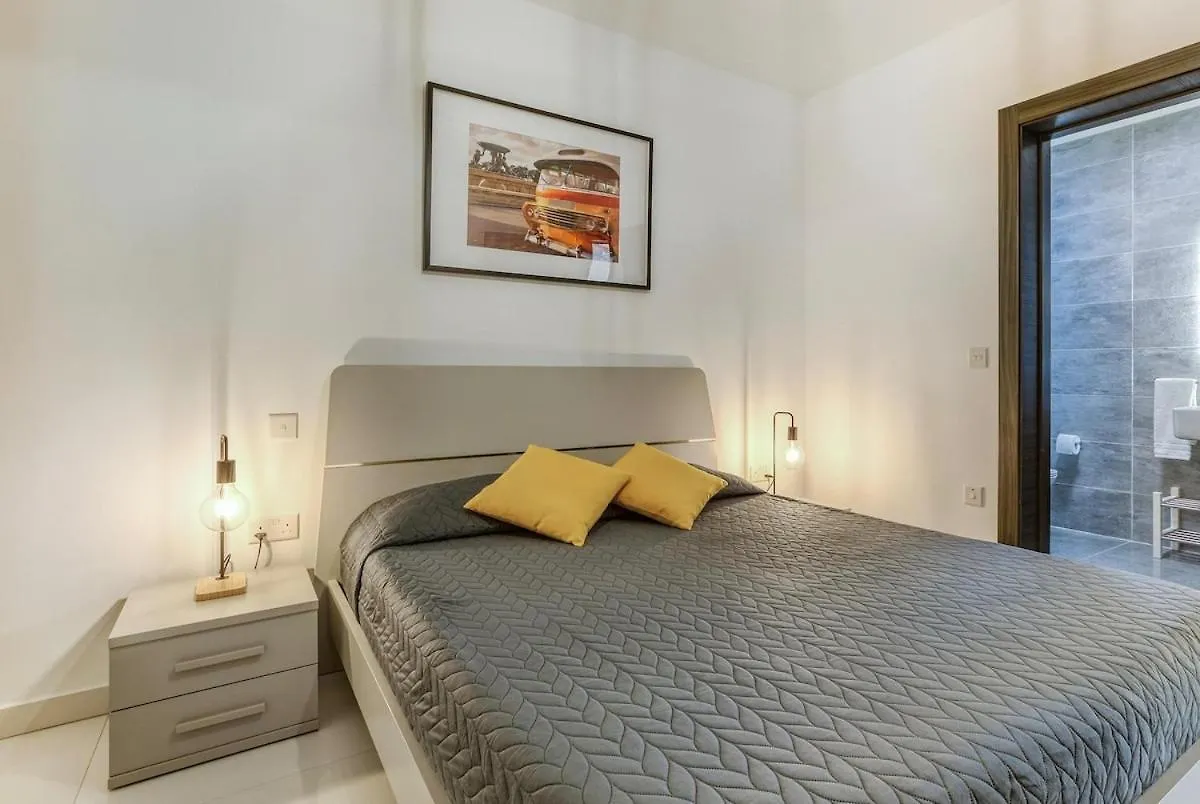 Luxury 2Br Apt Just Off Sliema Promenade Malta