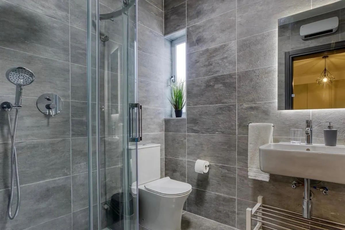 Luxury 2Br Apt Just Off Sliema Promenade Malta