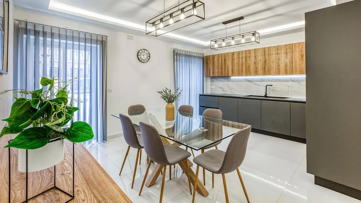 Luxury 2Br Apt Just Off Sliema Promenade
